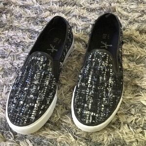 Super Cute Atmosphere Tweed Flats/Sneakers Size 6